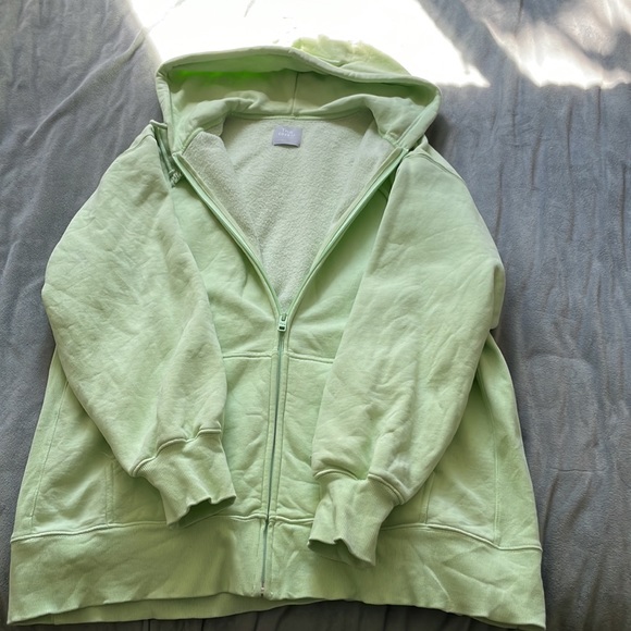 ❌sold TNA aritzia cozy AF fleece boyfriend zip-up hoodie - Picture 6 of 6